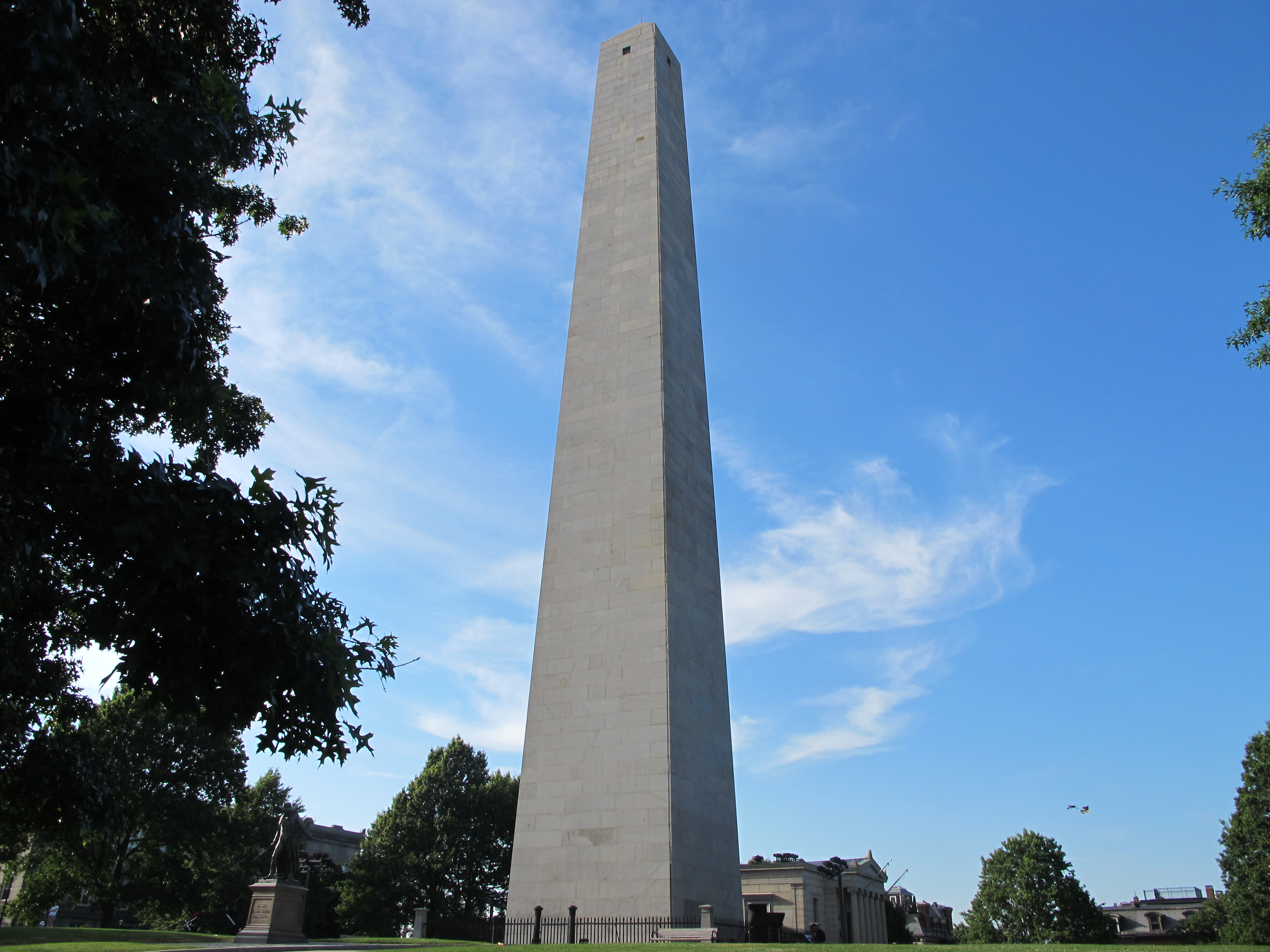 THE FREEDOM TRAIL IN THE BOSTON NATIONAL HISTORIC PARK IS A 2.5 MILE ...